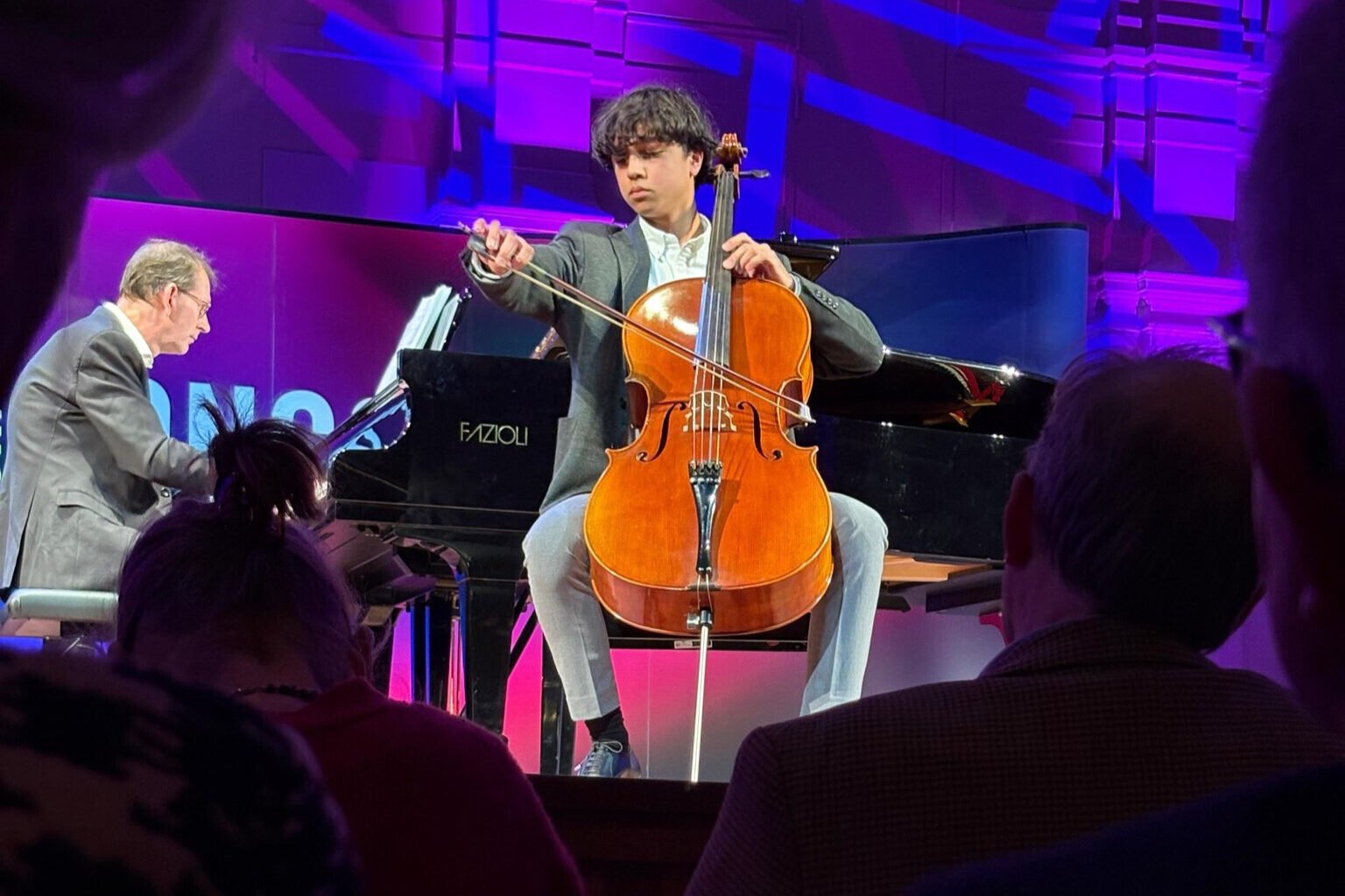 Concours cello leerling muziek domplein